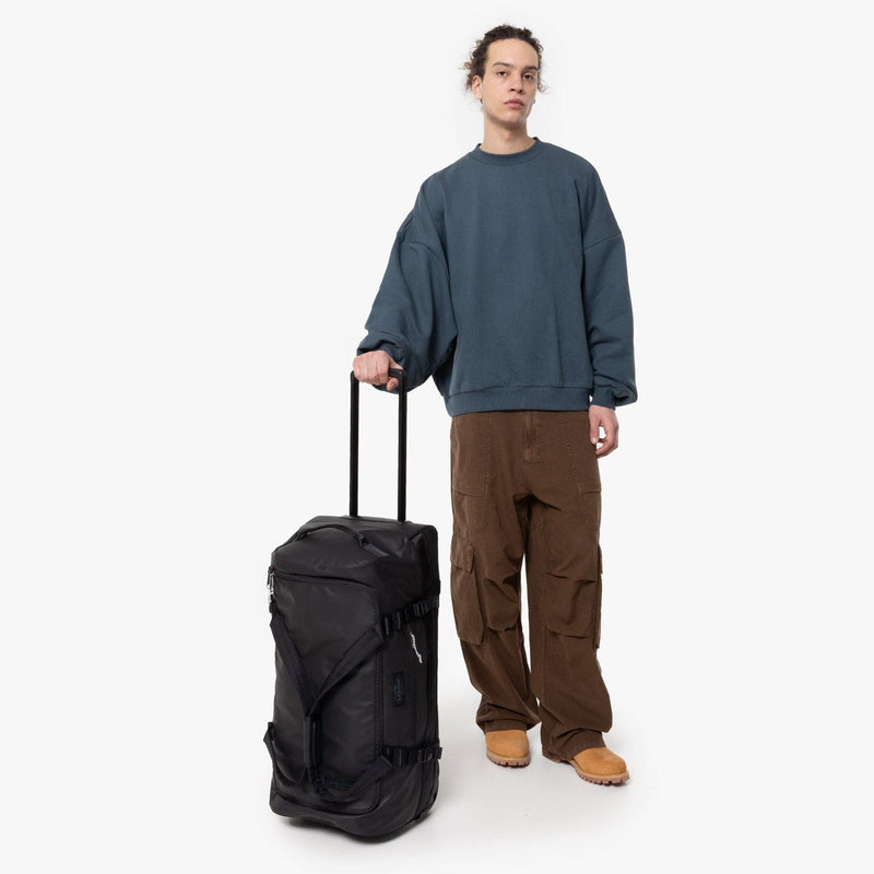 DUFFELPACK MED HJUL M TARP SVART2