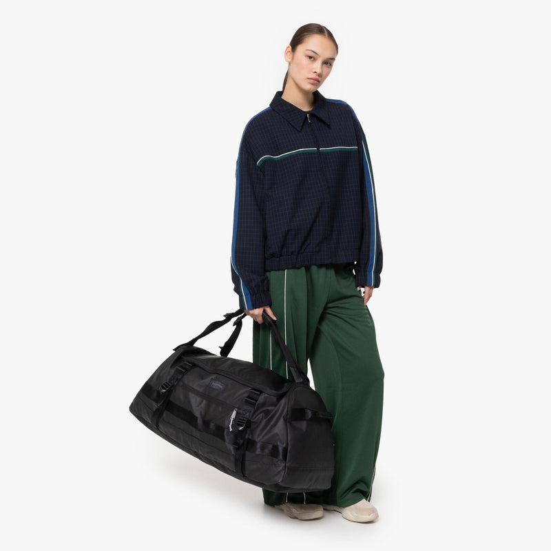 DUFFELBAG M TARP SVART2